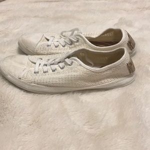 🌵Converse Size 7 Off White Crochet